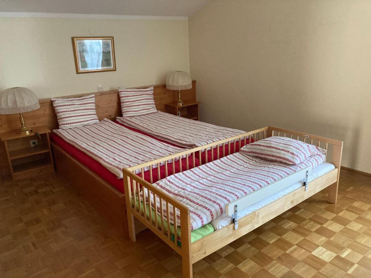 Apartman Jana By Woerthersee Lägenhet Raunach Exteriör bild